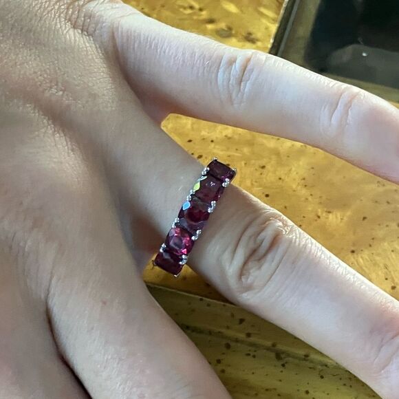 Natural Tanzanian Wine Garnet Sterling Silver Ring Size 7 - Picture 4 of 9